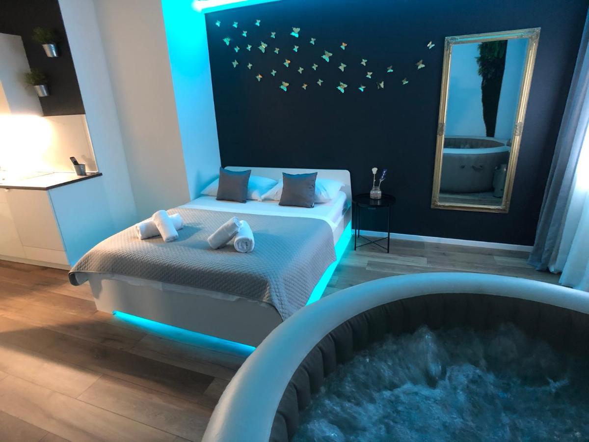 Apartment Zagreb Jacuzzi Luaran gambar