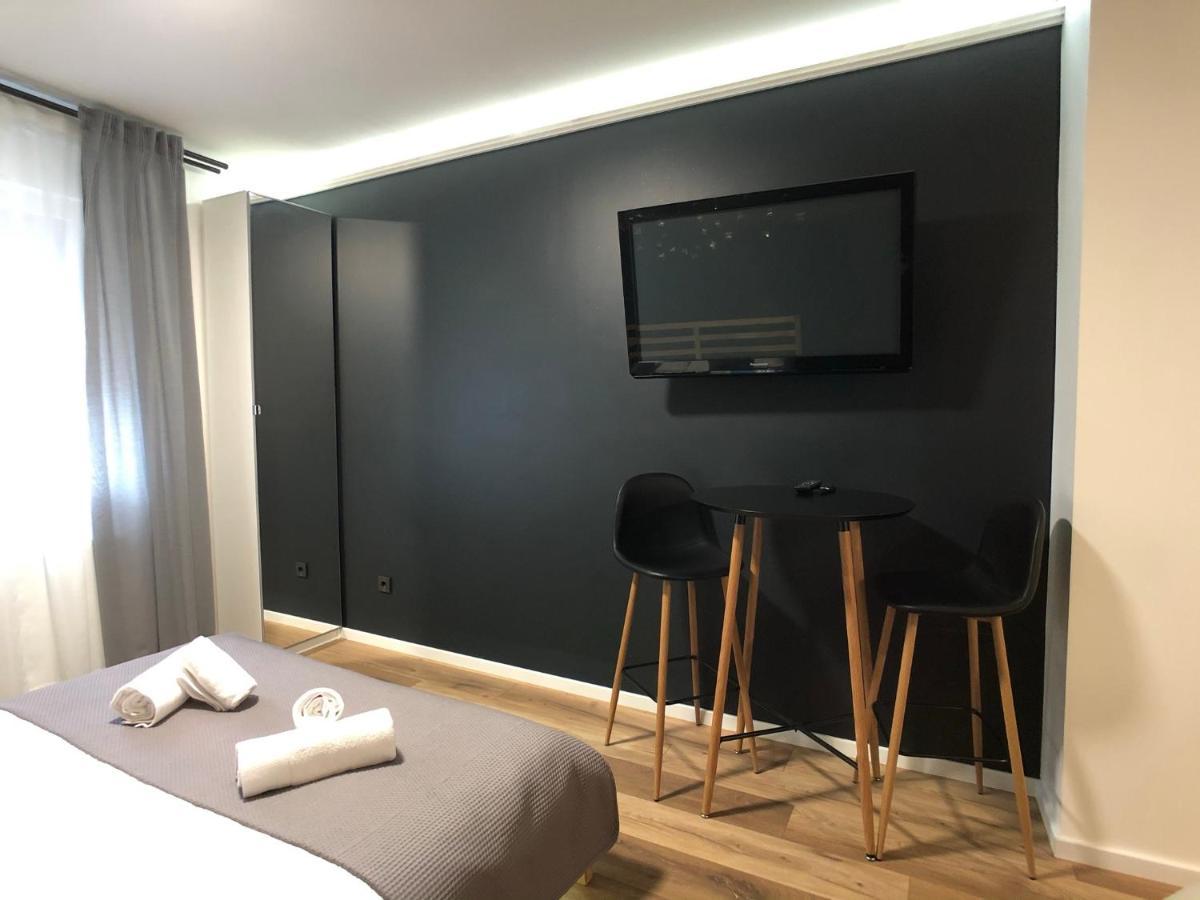 Apartment Zagreb Jacuzzi Luaran gambar